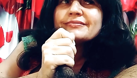 Indian brunette mature chick gets fingered and pounded