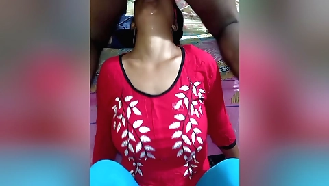 Indian brunette fucks hot man with a tight deepthroat